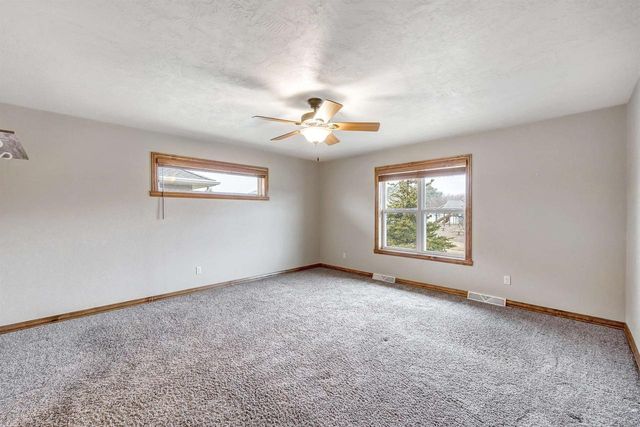 3825 SHORE CREST LANE, Green Bay, WI 54311