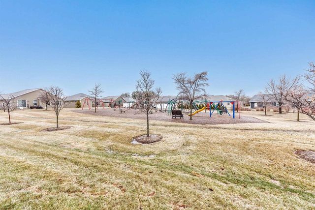 3825 SHORE CREST LANE, Green Bay, WI 54311