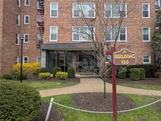 100 Dehaven Drive 111, Yonkers, NY 10703