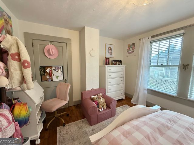 141 York Street, Clarkesville, GA 30523