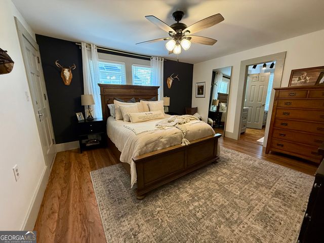 141 York Street, Clarkesville, GA 30523