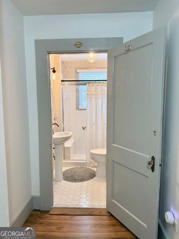 141 York Street, Clarkesville, GA 30523