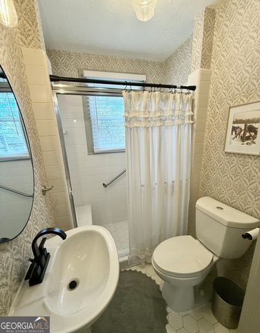 141 York Street, Clarkesville, GA 30523