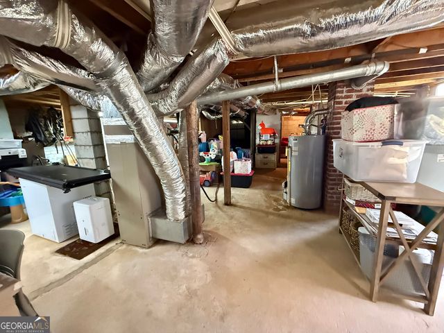 141 York Street, Clarkesville, GA 30523