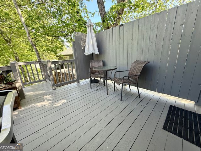 141 York Street, Clarkesville, GA 30523