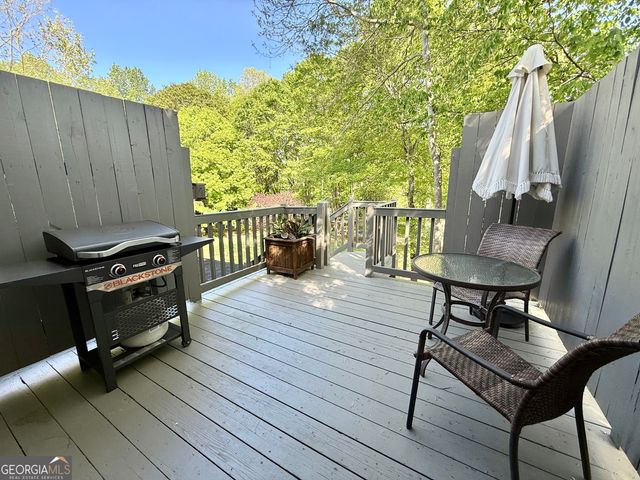 141 York Street, Clarkesville, GA 30523