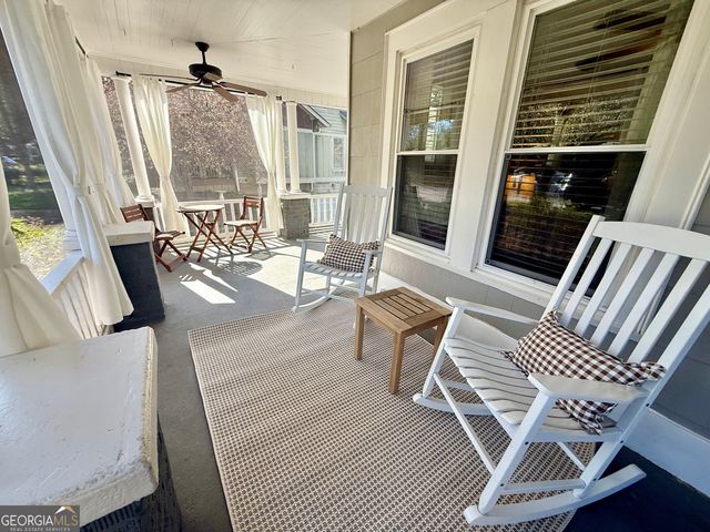 141 York Street, Clarkesville, GA 30523