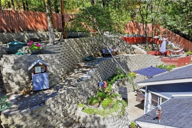 17337 Maple Shadows, Cobb, CA 95461