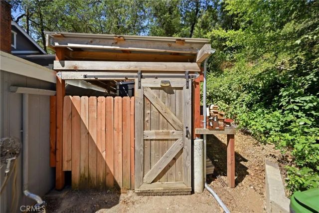 17337 Maple Shadows, Cobb, CA 95461