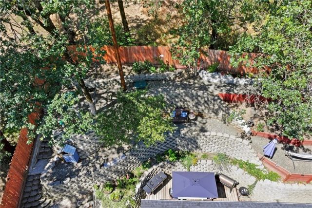 17337 Maple Shadows, Cobb, CA 95461