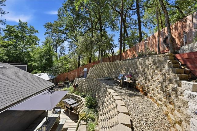 17337 Maple Shadows, Cobb, CA 95461
