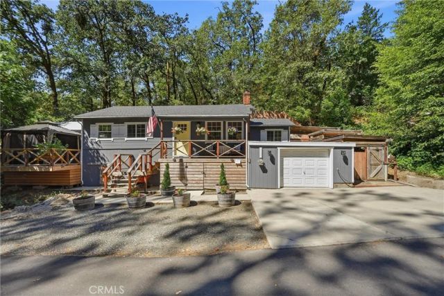 17337 Maple Shadows, Cobb, CA 95461