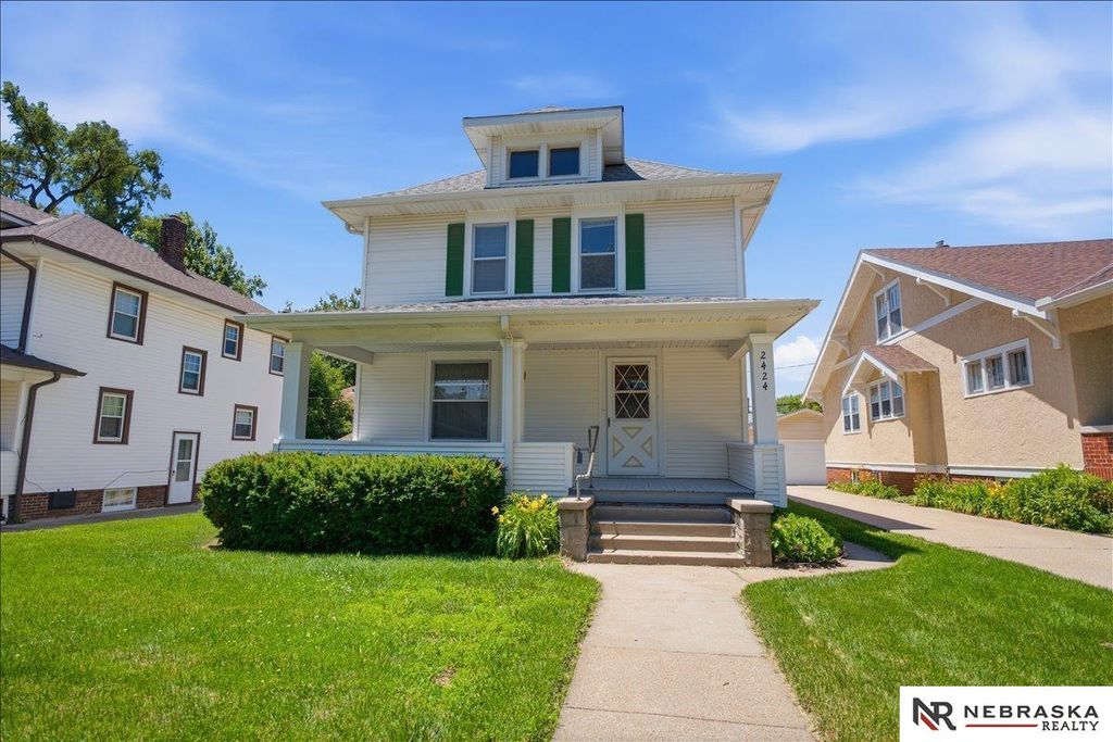 2424 N 45th Avenue, Omaha, NE 68104