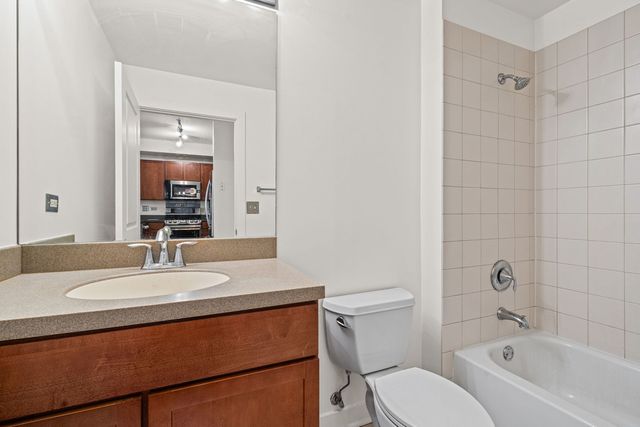 1905 S Wolf Road 209, Hillside, IL 60162