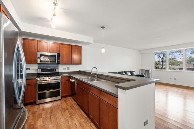 1905 S Wolf Road 209, Hillside, IL 60162