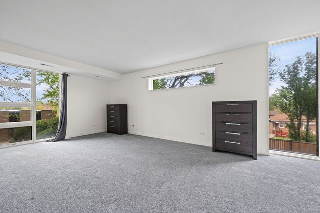 1905 S Wolf Road 209, Hillside, IL 60162