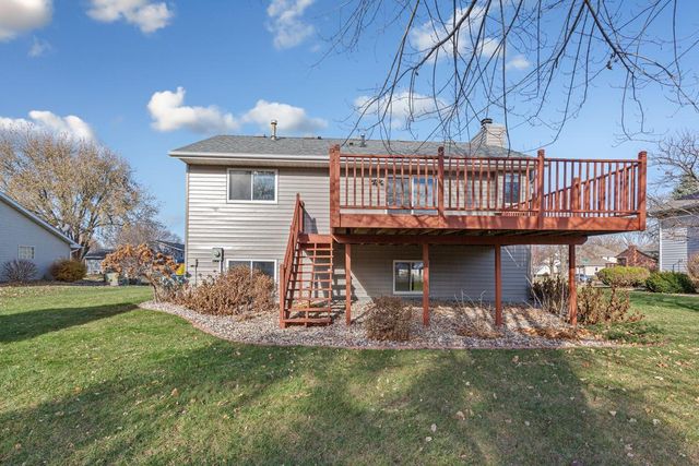 2501 Marwood Drive, Mankato, MN 56001