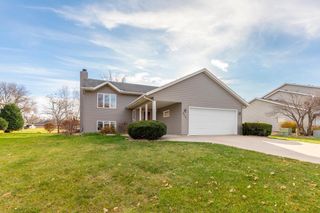 2501 Marwood Drive, Mankato, MN 56001