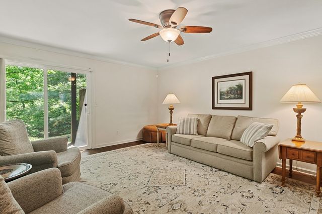 4487 Post Pl Apt 77, Nashville, TN 37205