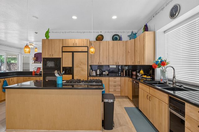 3100 Stonehurst Ct, El Dorado Hills, CA 95762