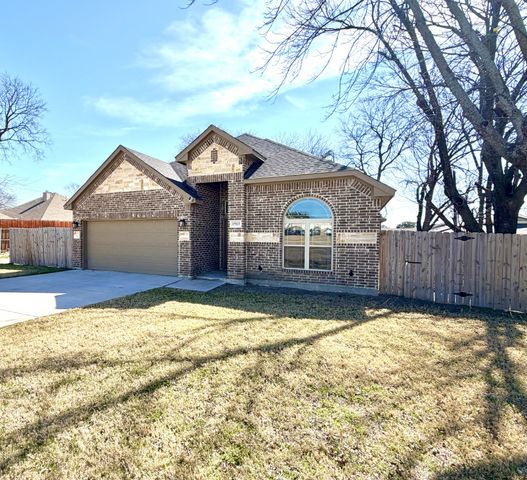 1513 Galveston Street, Grand Prairie, TX 75051