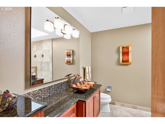 12829 Se OTT St, Clackamas, OR 97015