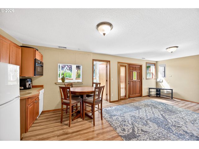 12829 Se OTT St, Clackamas, OR 97015