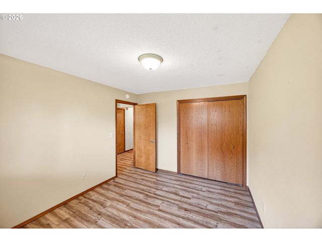 12829 Se OTT St, Clackamas, OR 97015