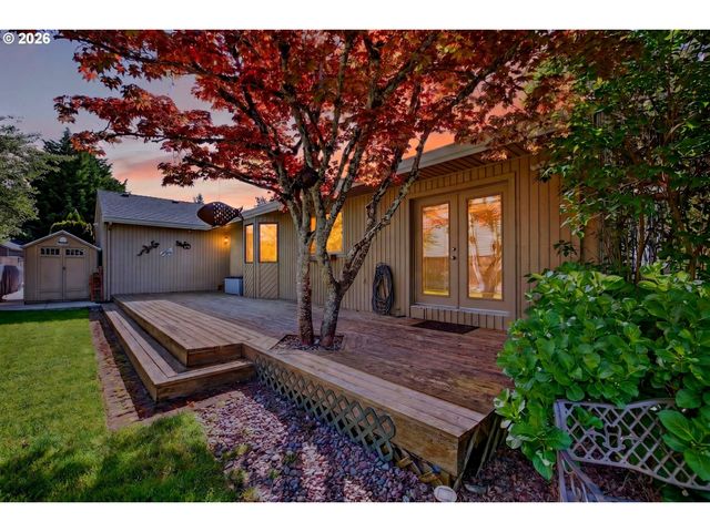 12829 Se OTT St, Clackamas, OR 97015