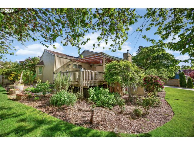 12829 Se OTT St, Clackamas, OR 97015