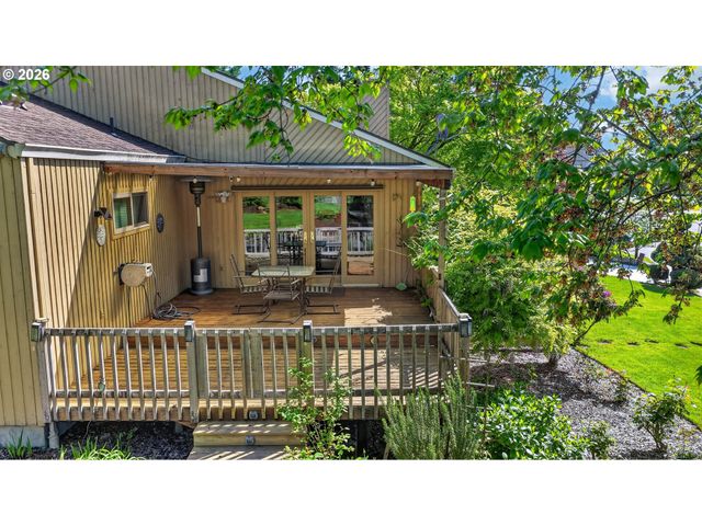 12829 Se OTT St, Clackamas, OR 97015