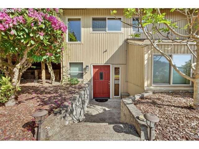 12829 Se OTT St, Clackamas, OR 97015