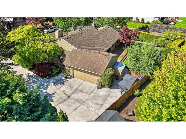 12829 Se OTT St, Clackamas, OR 97015