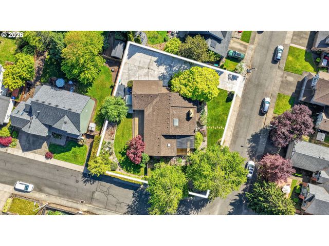 12829 Se OTT St, Clackamas, OR 97015
