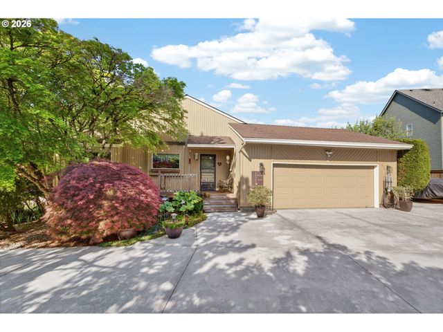 12829 Se OTT St, Clackamas, OR 97015