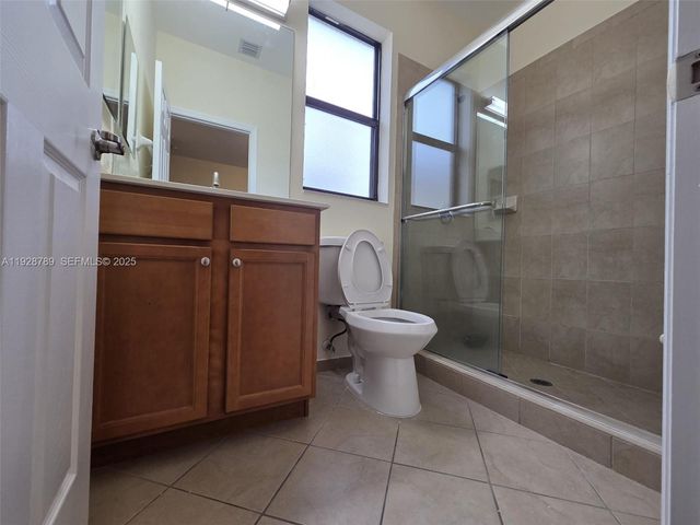 8841 W 34th Ct, Hialeah, FL 33018