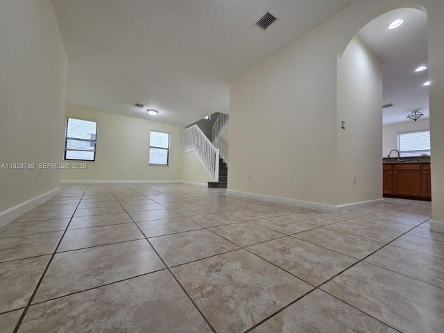 8841 W 34th Ct, Hialeah, FL 33018