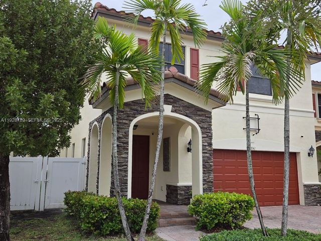 8841 W 34th Ct, Hialeah, FL 33018