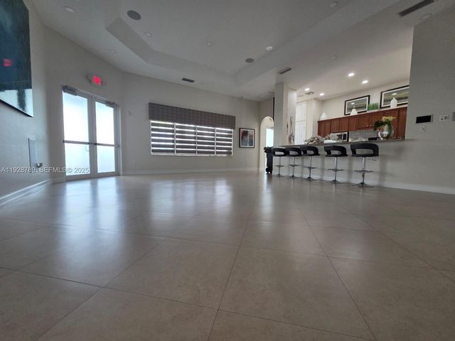 8841 W 34th Ct, Hialeah, FL 33018