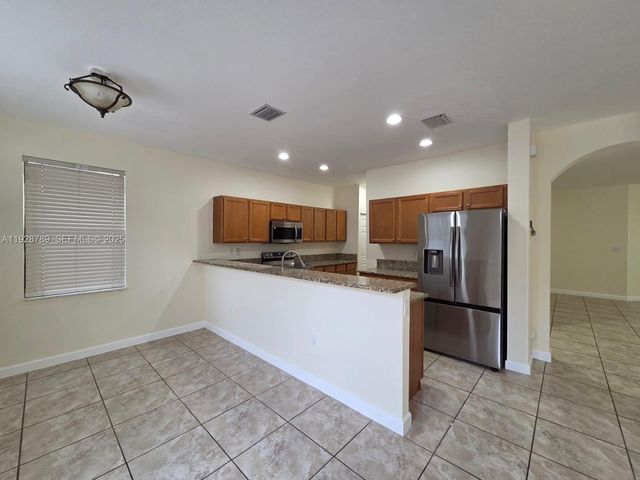 8841 W 34th Ct, Hialeah, FL 33018