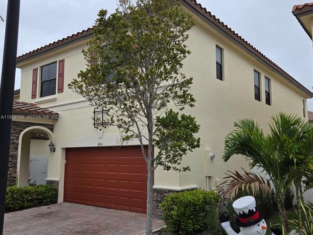 8841 W 34th Ct, Hialeah, FL 33018