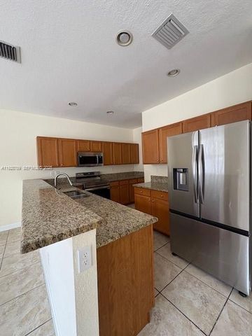 8841 W 34th Ct, Hialeah, FL 33018