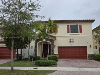 8841 W 34th Ct, Hialeah, FL 33018