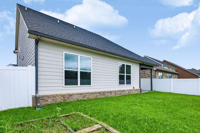 213 Snapdragon Dr, Smyrna, TN 37167