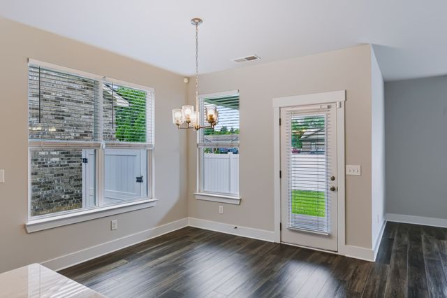 213 Snapdragon Dr, Smyrna, TN 37167