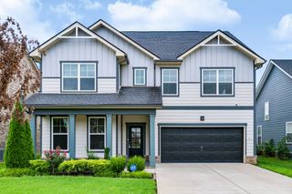 213 Snapdragon Dr, Smyrna, TN 37167