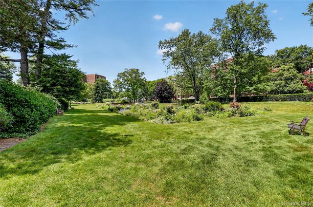 10 Brooklands 5H, Bronxville, NY 10708