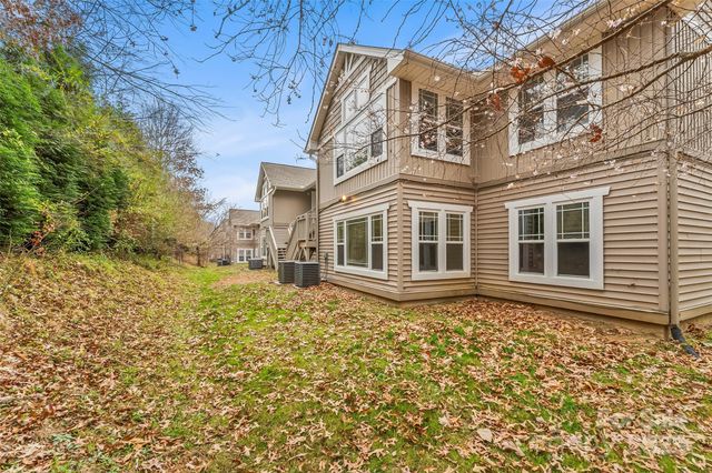 81 Morningside Lane, Hendersonville, NC 28792