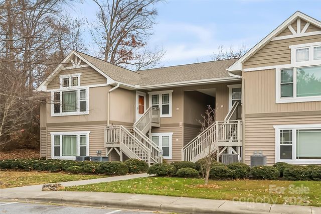 81 Morningside Lane, Hendersonville, NC 28792