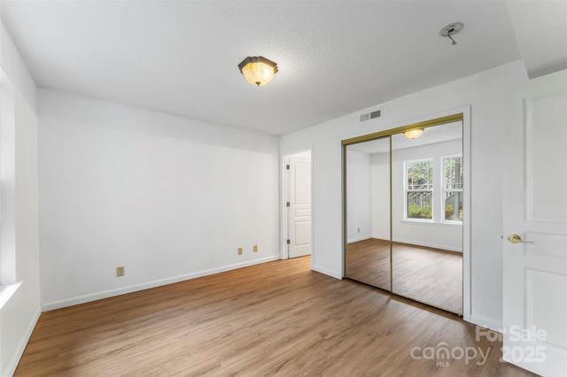 81 Morningside Lane, Hendersonville, NC 28792